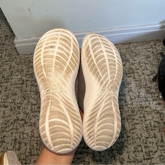 Cloudsteppers by Clarks Cushion Soft Gray Nova Ease Mules Size 6 - Picture 8 of 10